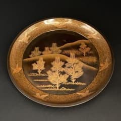 明治時代 本金 蒔絵 梨子地 若松図 丸盆 八寸五分 日本料理 料亭 割烹 ① 明治時代 本金 蒔絵 梨子地 若松図 丸盆 八寸五分 日本料理 料亭 割烹