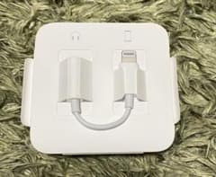 iPhone イヤホン変換アダプター 純正のサムネイル