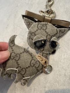 値下げグッチ 犬型キーホルダー　GUCCIのサムネイル