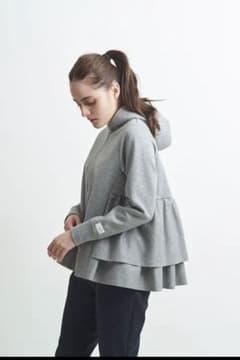 yori ティアードパーカーのサムネイル