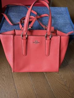COACH 赤 ハンドバッグのサムネイル
