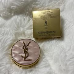 YSL ラディアント タッチ グロウパクト B20 限定ケースのサムネイル