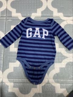 baby GAP ボーダー ロンパース 3-6ヶ月ボーダー＆恐竜2枚セットのサムネイル
