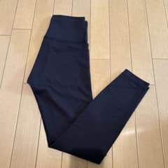 ルルレモン　レギンスのサムネイル