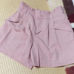ショートパンツのサムネイル