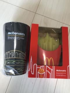 マクドナルド　福袋　2022 マンハッタンロングコップ&ポテトライトのサムネイル