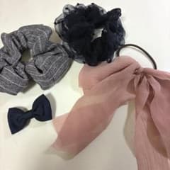 ヘアアクセサリー 4点セット シュシュ リボンのサムネイル