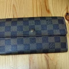 ルイヴィトンダミエ 長財布値下げ中のサムネイル