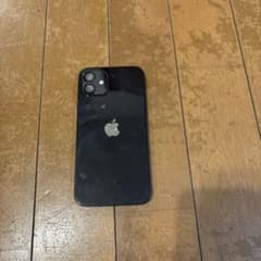 iPhone12のサムネイル