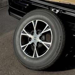 【新車外し・極美品・送料込】現行ハイエース純正タイヤ＆ホイール5本★純正ナット付 ハイエース 純正タイヤ、ホイール ハイエース 純正 タイヤ