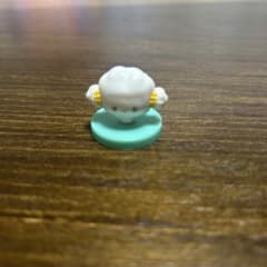 こぎみゅん　チョコエッグ　ミニフィギュア 台座付きのサムネイル