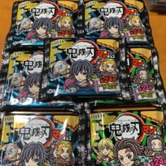 @ピロコ様専用　鬼滅の刃マンチョコ　オマケ付き(3枚目の写真のシールセット)のサムネイル