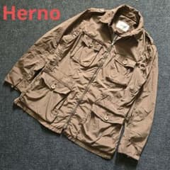 ほぼ未使用 Herno 薄手 ナイロンジャケット M ダブルジップ カーキ系 ほぼ未使用 Herno 薄手 ナイロンジャケット M ダブルジップ カーキ系