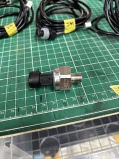 圧力センサー NPT1/8 エアサスのサムネイル