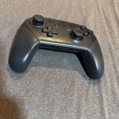 Nintendo Switch Proコントローラー 本体のサムネイル