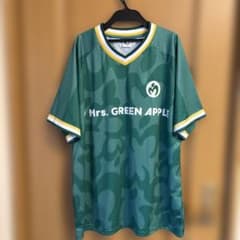 Mrs. GREEN APPLE 10周年記念 ユニフォーム風Tシャツ - メルカリ