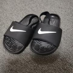 NIKE キッズ サンダル ブラックのサムネイル