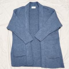 やまちゃん様専用　​伊製マリサオルシ メリノウール100% カーディガンのサムネイル