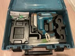 け*ん様 マキタ　PT353DZK 18V 充電式ピンタッカー 【ピン釘/35mのサムネイル