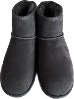 UGG クラシックミニ2のサムネイル