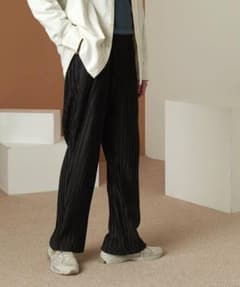 EMMA CLOTHES プリーツワイドテーパードパンツのサムネイル