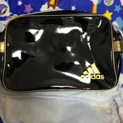 アディダスエナメルバッグのサムネイル