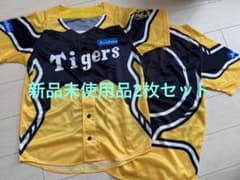❤️本日発送❤️阪神タイガース2023 ウル虎の夏　　　　ユニフォーム2枚セットのサムネイル