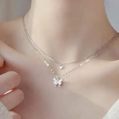 新品未使用☆2連ネックレス バタフライ 蝶々ネックレスのサムネイル