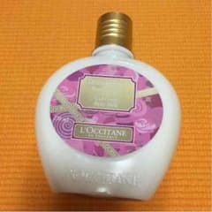 ♡新品未使用 ロクシタン フルールデリス ボディミルクのサムネイル