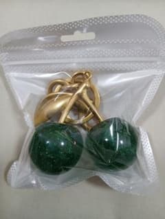 新品・未使用COACHコーチ緑色ラメチェリー型キーホルダー m62637266813_1.jpg?1774610060