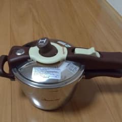 マッキー様専用　圧力鍋のサムネイル