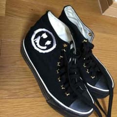 World Wide Love！ のスニーカーのサムネイル