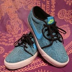 NIKE トキ LOW レザープレミアム スニーカーのサムネイル