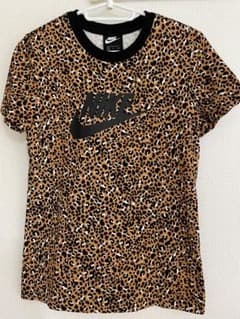 NIKE レオパード柄 Tシャツ 半袖のサムネイル