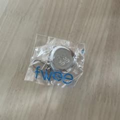 fwee リップアンドチークブラーリープリンポット ノベルティ キーホルダーのサムネイル