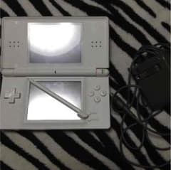 DS Lite 本体+お好きなソフト一つのサムネイル