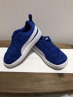 キッズ　プーマ　スニーカーのサムネイル