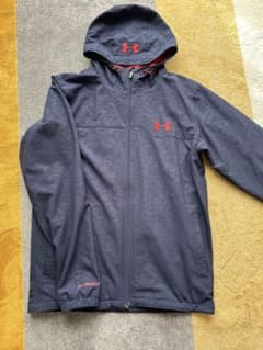 Under Armour フード付きウィンドブレーカー 裏地付きのサムネイル