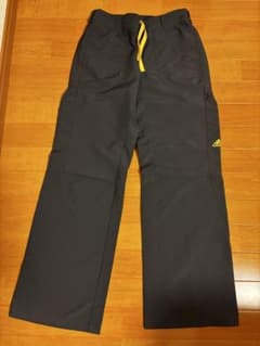 adidas 黒 ロングパンツのサムネイル
