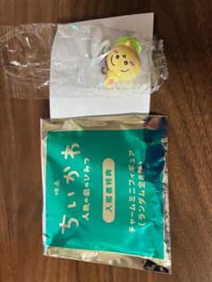 ち*ら様 ちいかわ 映画 入場者特典 うさぎのサムネイル