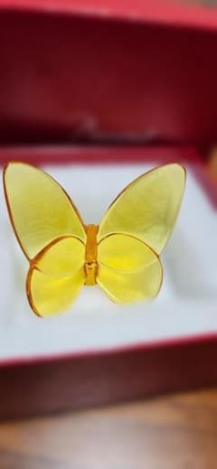 Baccarat 蝶のガラスオブジェ　イエローのサムネイル