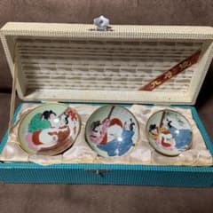 春画 陶器 九谷焼のサムネイル