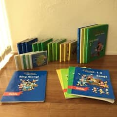 ワールドファミリー　英語システム　シングアロングのサムネイル
