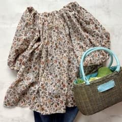 クロス&クロス ハグオーワー コットンリネン 花柄 プルオーバー 
