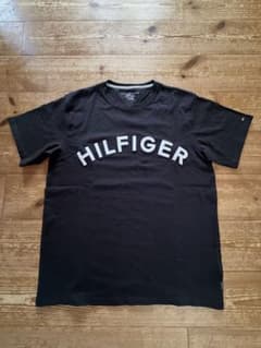 TOMMY HILFIGERのサムネイル