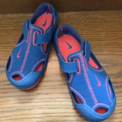 taniさま交渉中です。✨大人気✨15cm ナイキ サンダル サンレイプロテクトのサムネイル