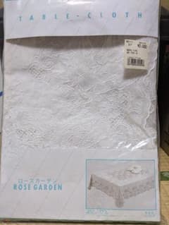 まゆ様専用　ビニールテーブルクロス　レース風　新品未開封品のサムネイル
