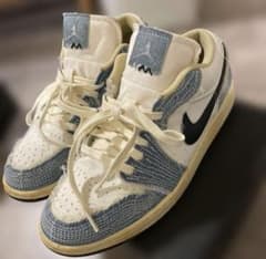 【期間限定】NIKE AIR JORDAN 1 LOW SE 28cmのサムネイル
