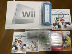 匿名配送　Wii本体　Wiiリモコン二つ　ソフト5つ付きのサムネイル