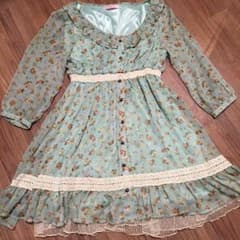 ジョリーブティック 花柄ワンピースのサムネイル